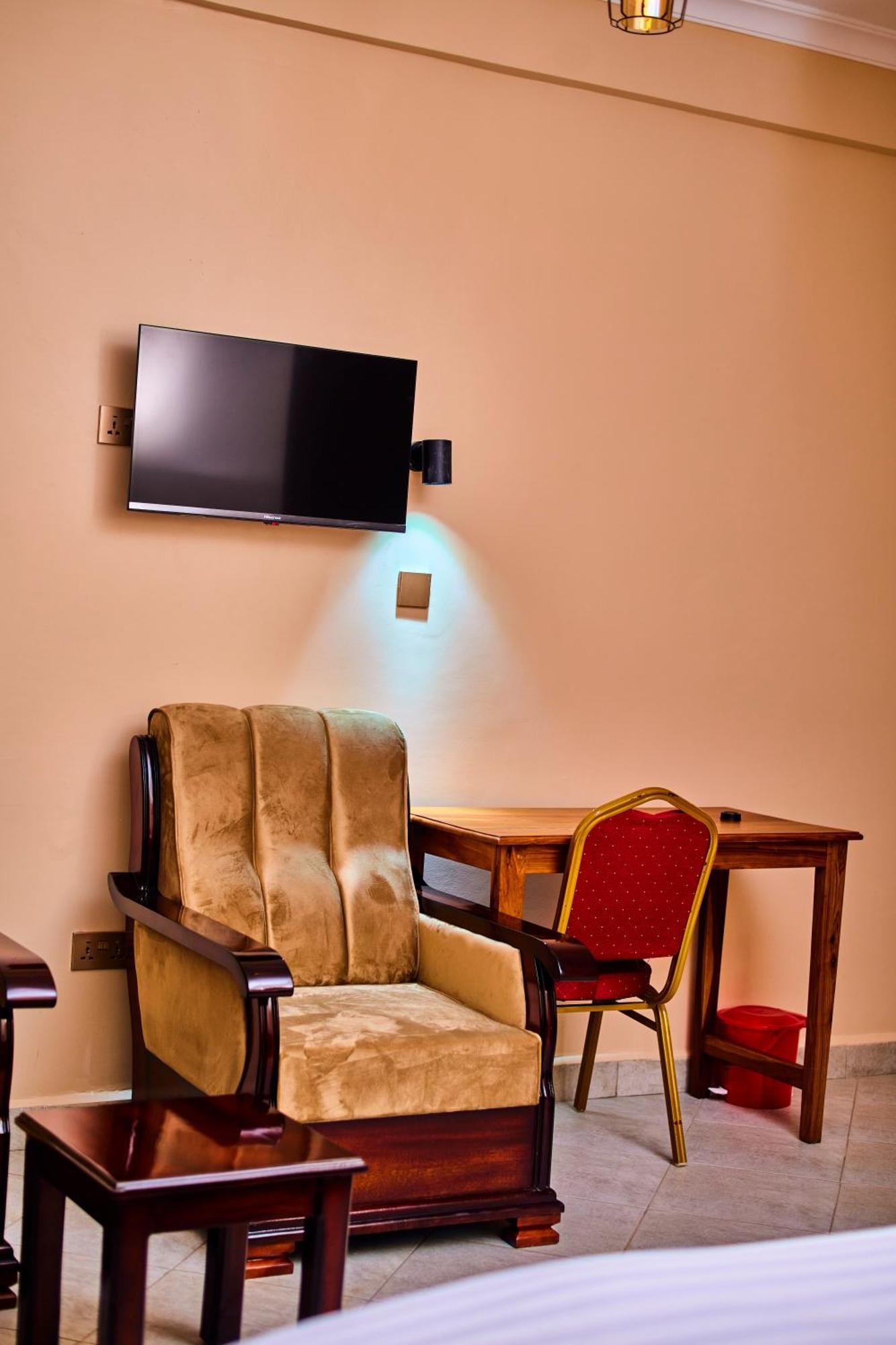 Aves Executive Hotel 아루샤 외부 사진