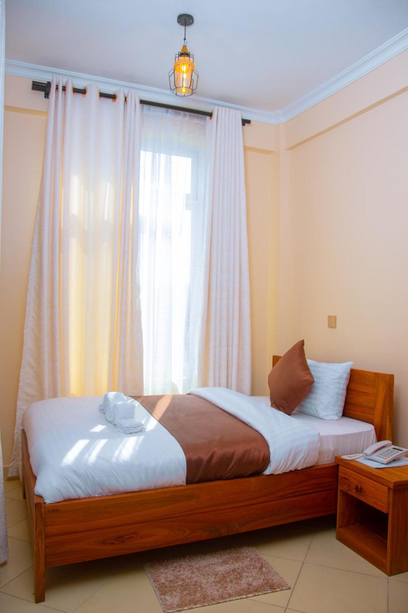 Aves Executive Hotel 아루샤 외부 사진