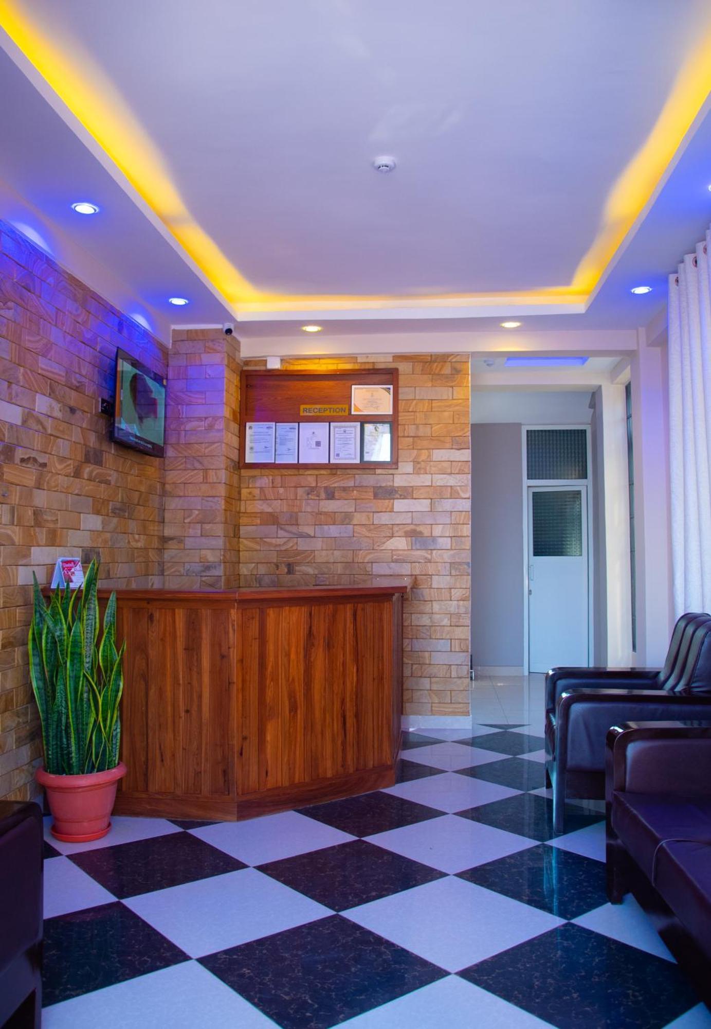 Aves Executive Hotel 아루샤 외부 사진